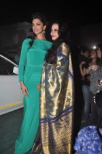 Deepika Padukone, Rekha at Star Screen Awards 2012 in Mumbai on 14th Jan 2012 (235).JPG
